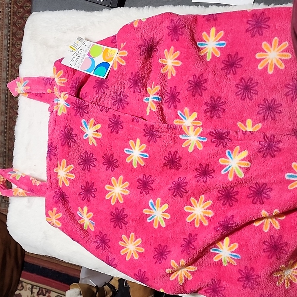 BED & BATH 🛁 COLLECTION CAROL'S.  BATH ROBE.